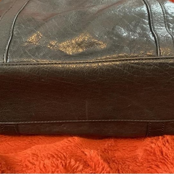 Black Leather Elie Tahari Handbag - Picture 2 of 5